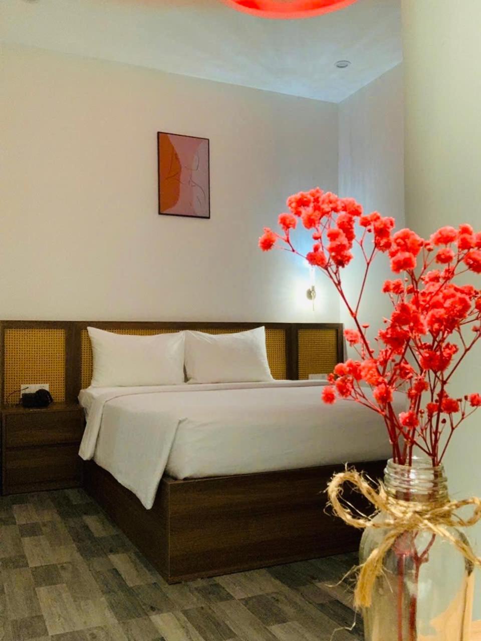 De V'Charm Hotel Dong Tac Buitenkant foto