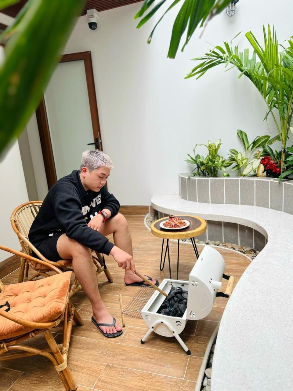 De V'Charm Hotel Dong Tac Buitenkant foto
